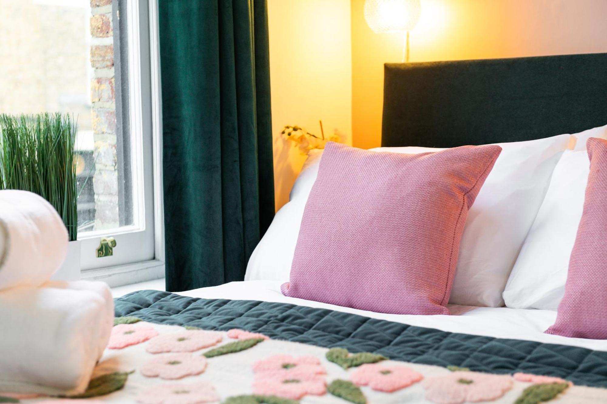 1Br Stylish Flat By Hostarahomes, Near Liverpool Street, Prime London Location, Sleeps Up To 4 Экстерьер фото